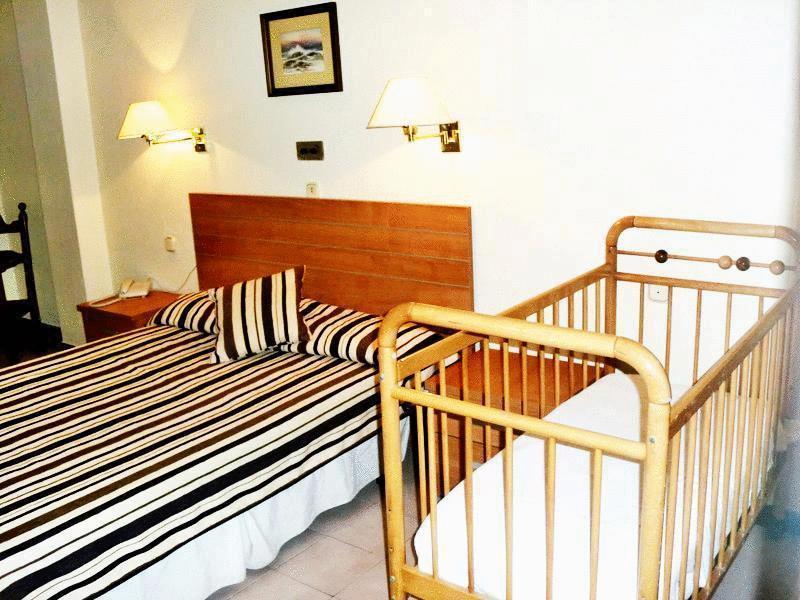 Hotel Al-Mar à Algésiras Extérieur photo